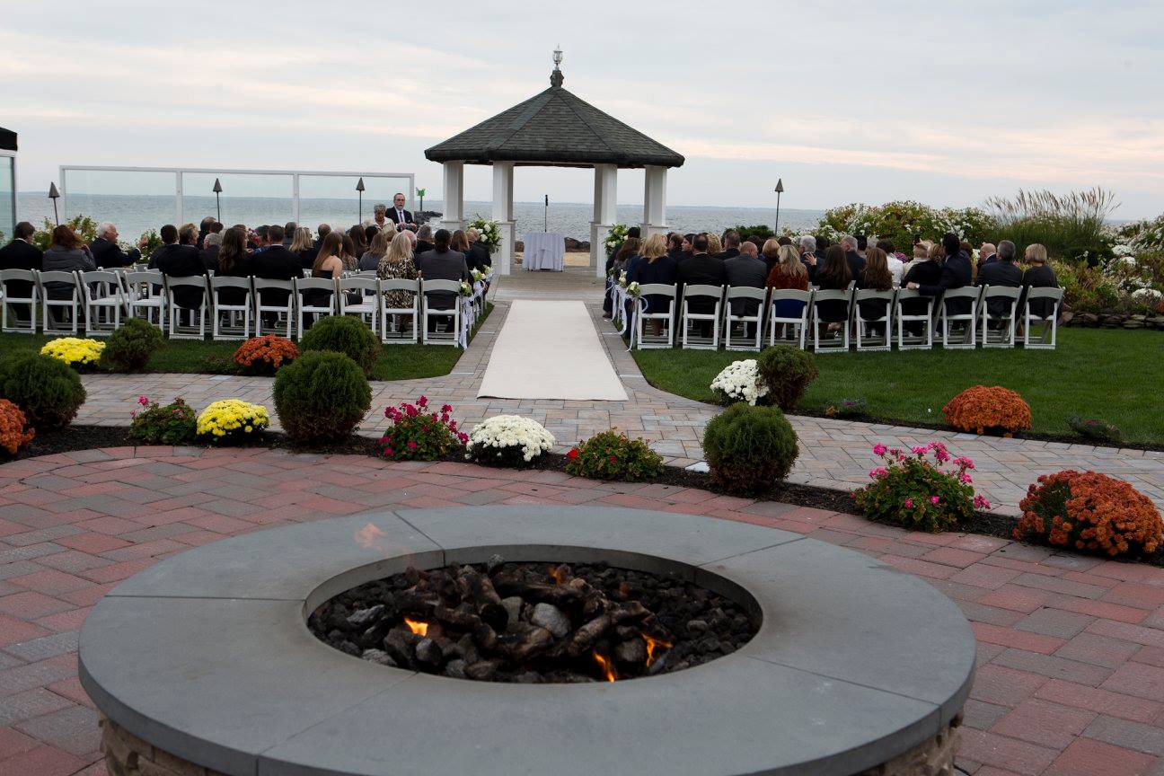 Photo: Wedding Ceremony Waterfront